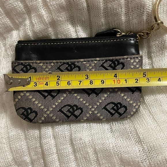 Dooney and Bourke - Picture 4 of 5